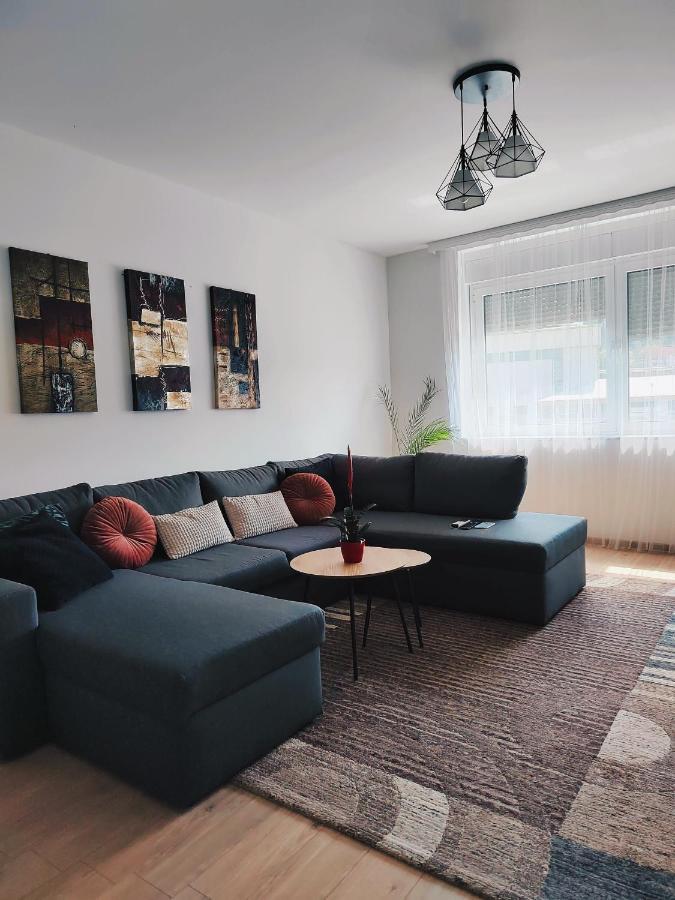 Spacious And Modern Apartment In Town Center Кониц Экстерьер фото