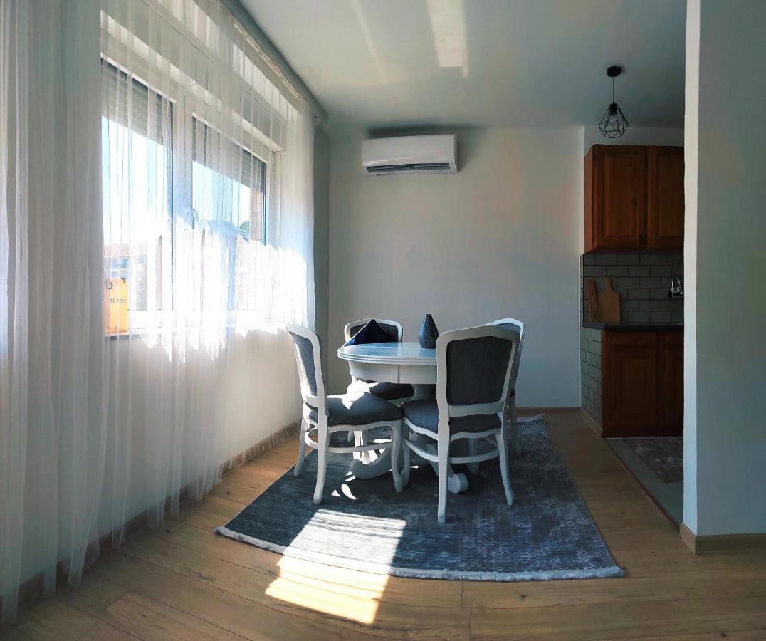 Spacious And Modern Apartment In Town Center Кониц Экстерьер фото