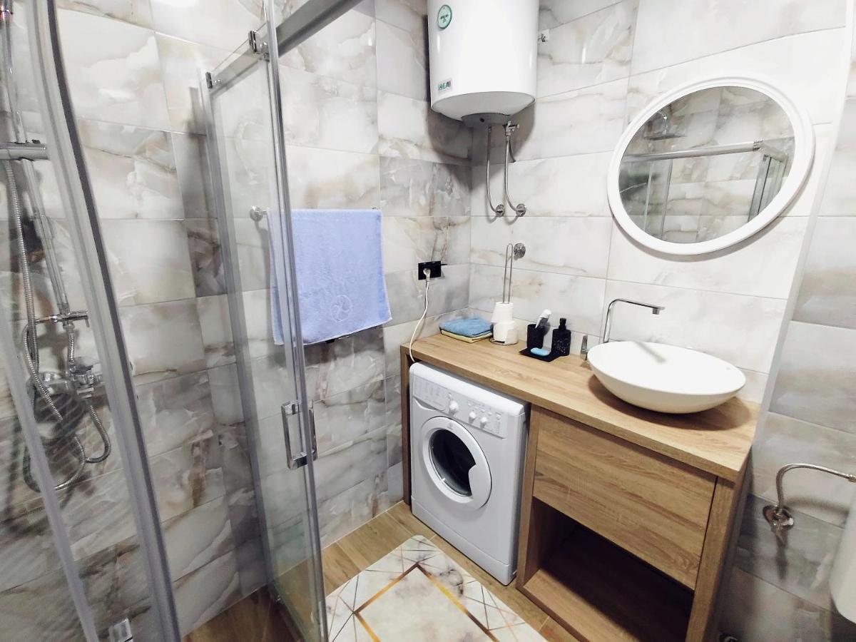 Spacious And Modern Apartment In Town Center Кониц Экстерьер фото