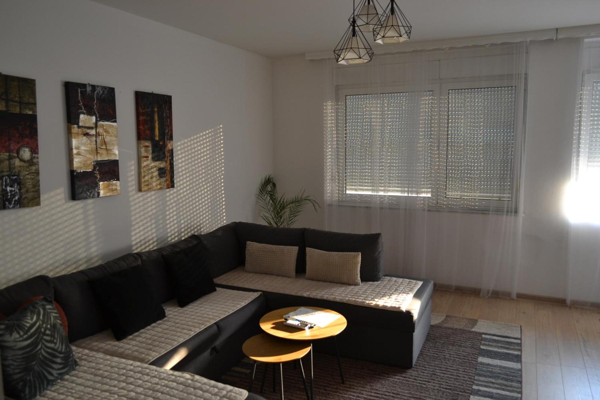 Spacious And Modern Apartment In Town Center Кониц Экстерьер фото